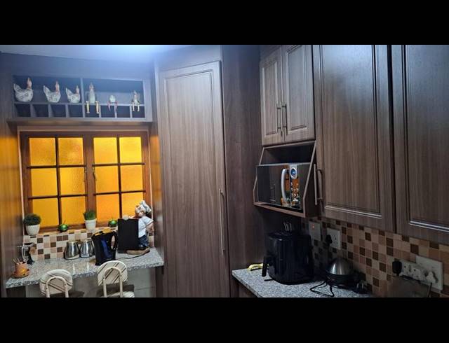 3 BEDROOM HOUSE FOR SALE IN GHOLFSIG